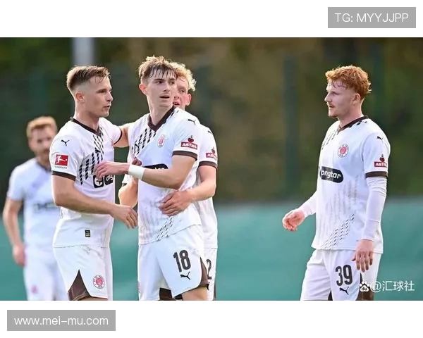 德甲“鱼腩”球队如何实现逆袭夺冠？